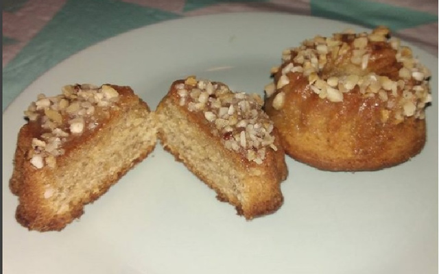 Bolinhos de banana com castanha (sem manteiga e sem leite)