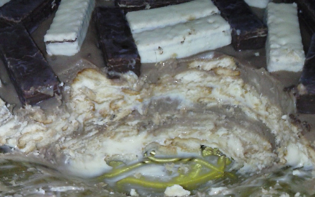 Pavê de chocolate branco e preto