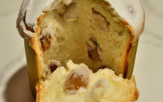 Panetone recheado com sorvete