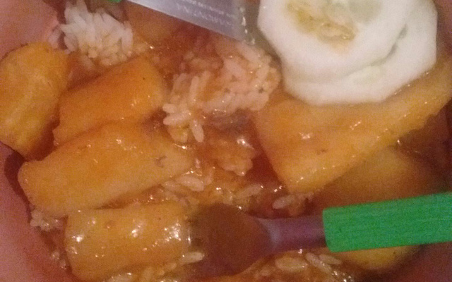 Carne cozida na panela de pressão com aipim