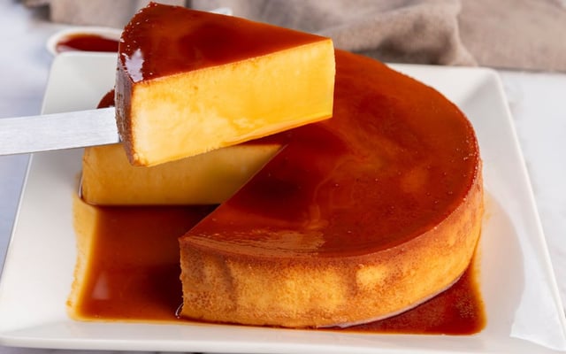 Pudim de geladeira de liquidificador com calda perfeita