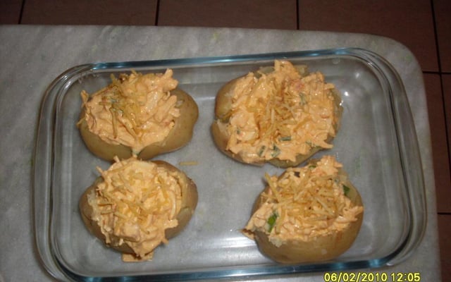 Batata com molho de frango