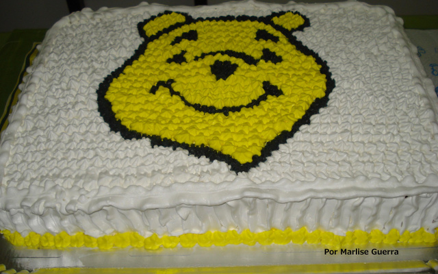 Bolo mousse de pêssego com sorvete de creme