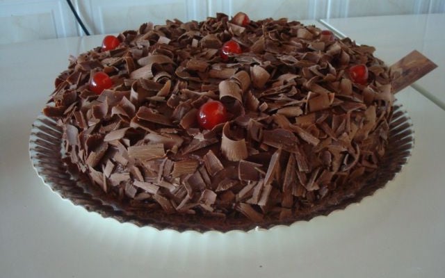 Bolo de chocolate para aniversário