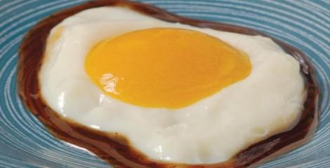 Falso ovo frito doce