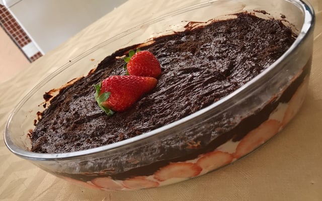 Torta Gelada de Morango