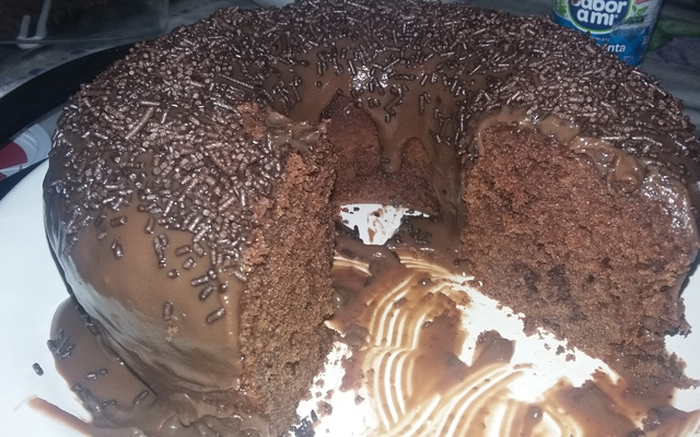 Bolo nega maluca de liquidificador