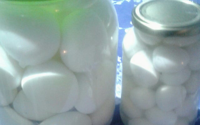 Ovos de galinha em conserva