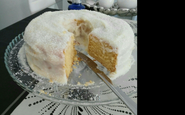 Bolo neve com coco