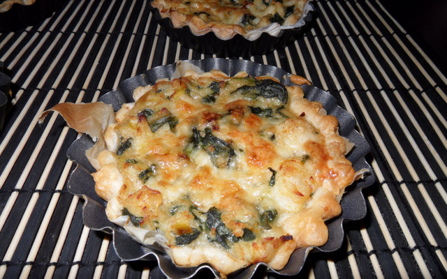 Quiche de espinafre e mozzarela