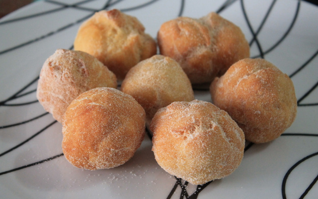 Filhoses (bolinho português)
