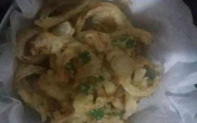 Aneis de cebola (onion rings)