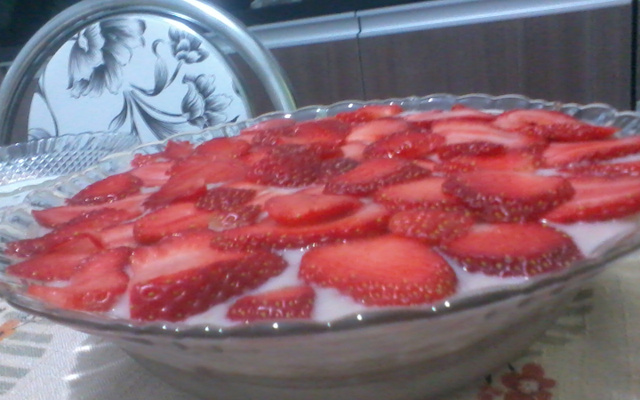 Pavê de morango e chocolate