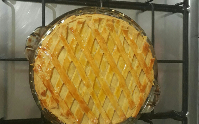 Empadão de frango com palmito