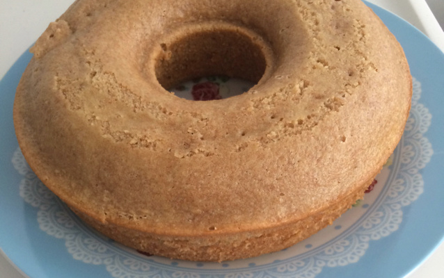 Bolo de trigo simples