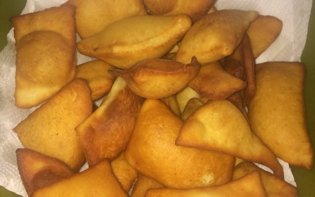 Massinha de pão frita simples