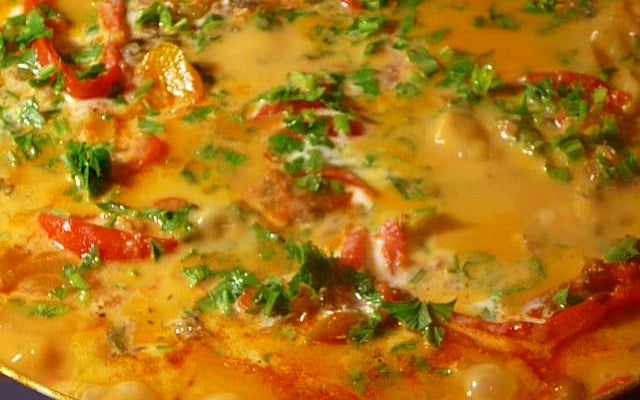 Filé de peixe ao leite de coco