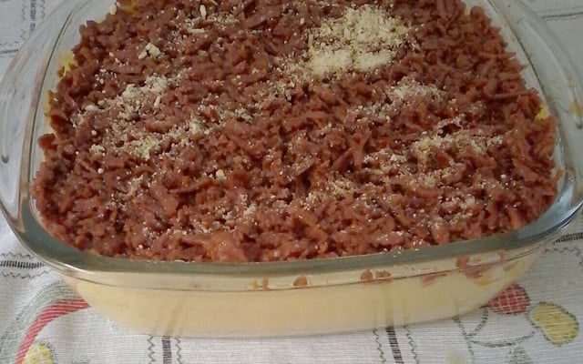 Polenta com linguiça