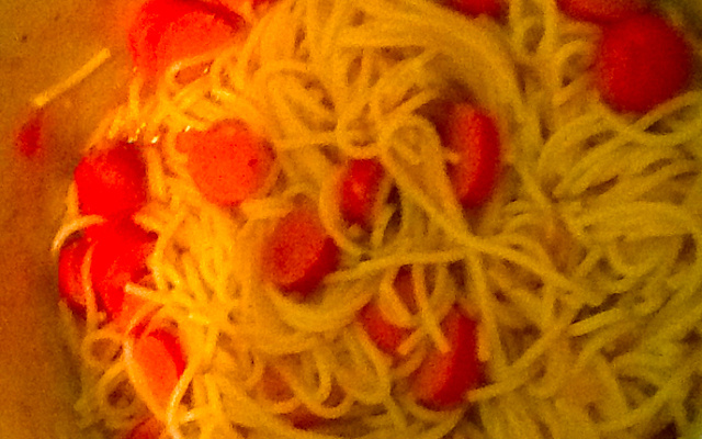 Macarrão com salsicha