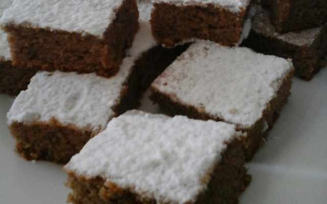 Bolo de banana com casca