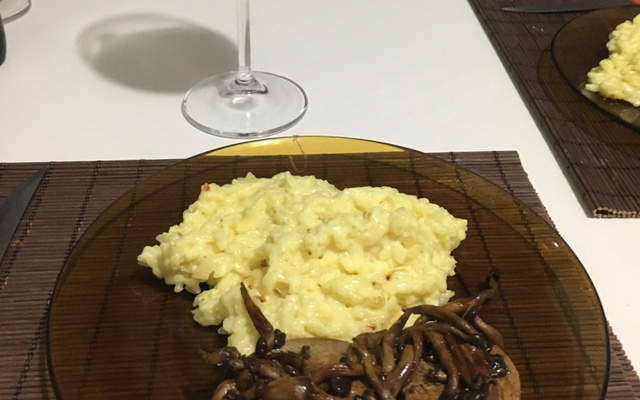 Risoto de limão com medalhão de filé mignon e shimeji
