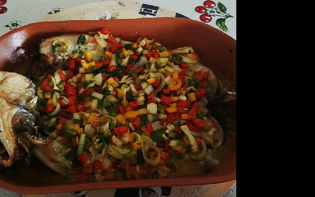 Peixe assado à moda pantaneira