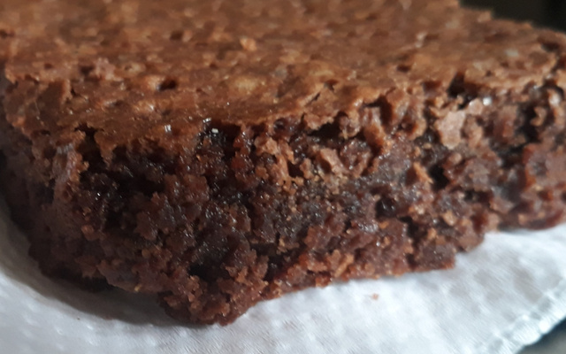 Brownie simples (achocolatado em pó)