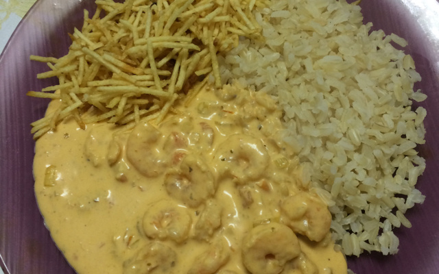 Estrogonofe de camarão