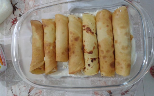 Panqueca da Cris ao molho branco