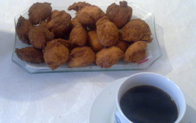 Bolinho fácil de fubá matinal