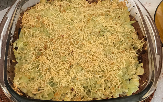 Escondidinho light de carne e couve-flor