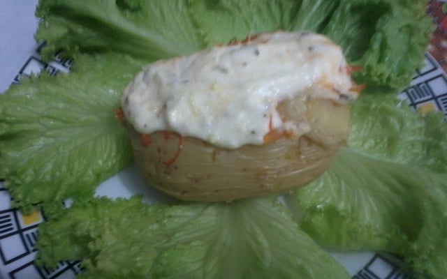Batata recheada de micro-ondas