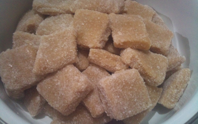 Doce de banana em pedaços