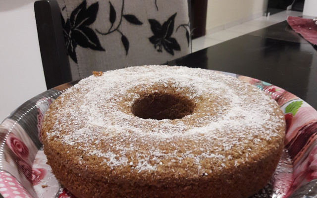 Bolo integral de coco