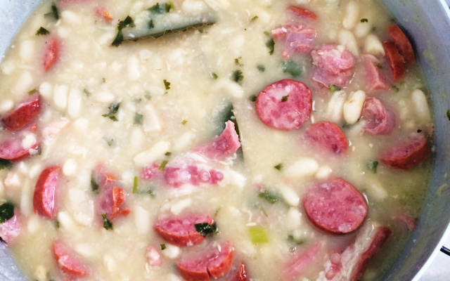 Feijoada branca, Cassoulet