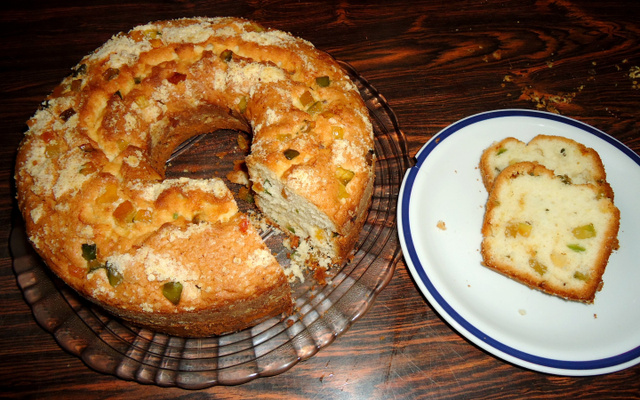 Bolo de fruta cristalizada