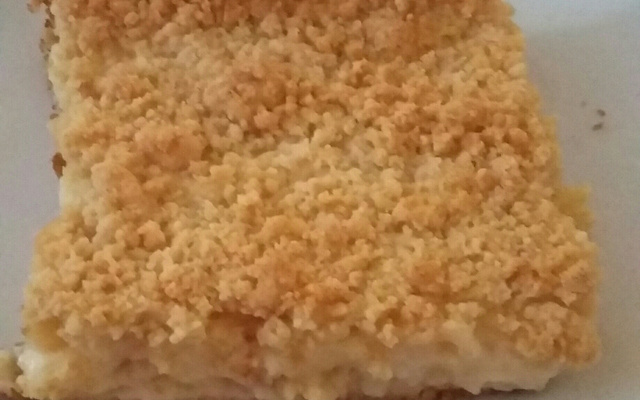 Bolo de creme e farofa