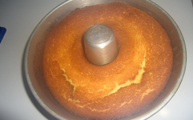 Bolo cremoso de milharina