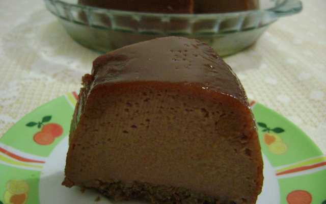 Pudim de chocolate e nozes