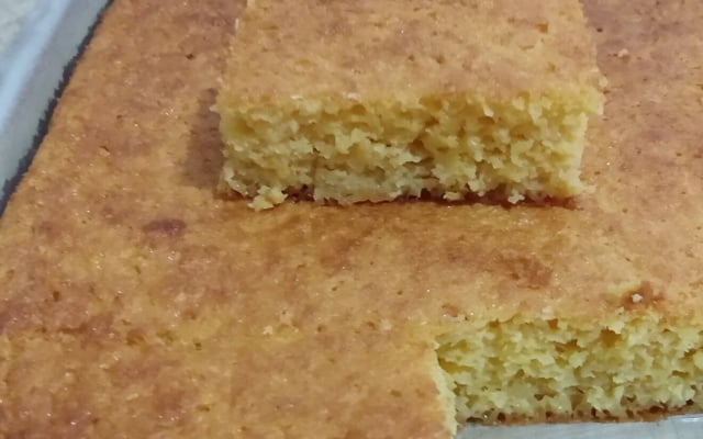 Bolo de milho verde (lata) molhadinho