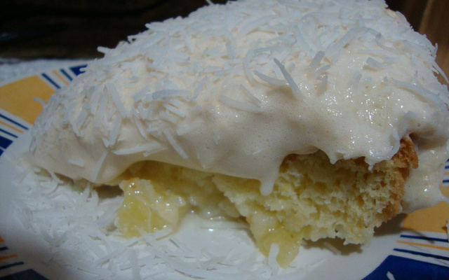 Bolo abacaxi de forma