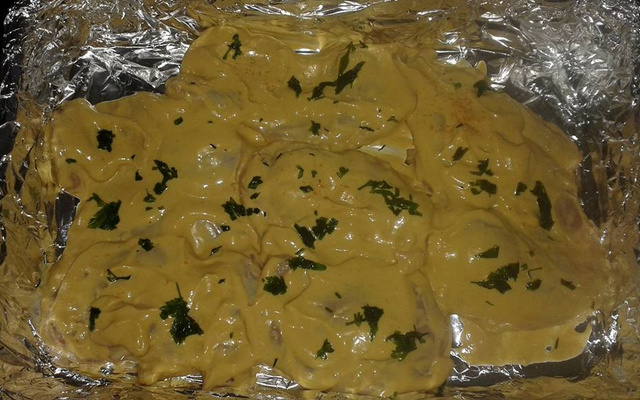 Coxa e sobrecoxa ao molho especial