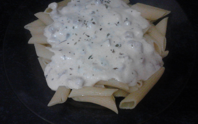 Penne ao molho branco da Karla