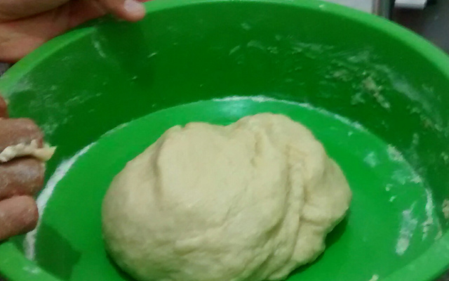 Brioche de queijo e presunto