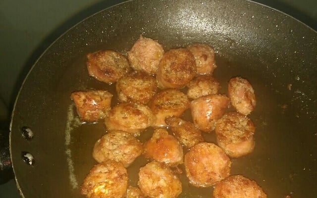 Linguiça frita com manteiga