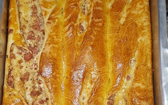 Pão de escarola e lingüiça