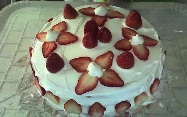 Bolo de morango com chantilly