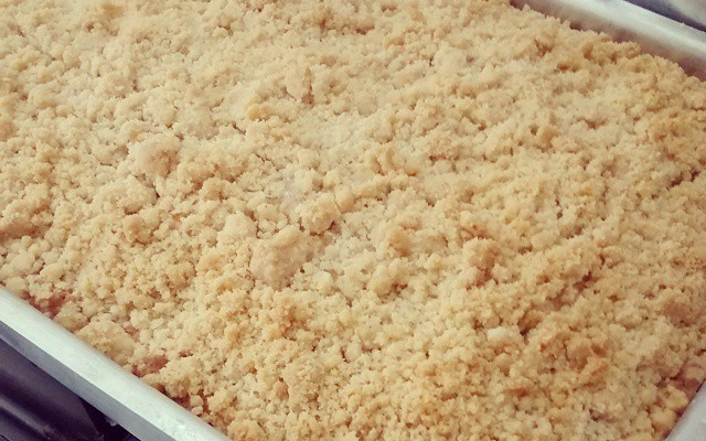 Cuca com farofa da vovó Romilde