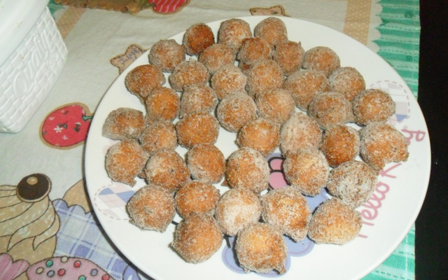 Bolinho de chuva com fubá