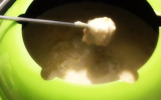 Fondue de queijo simples